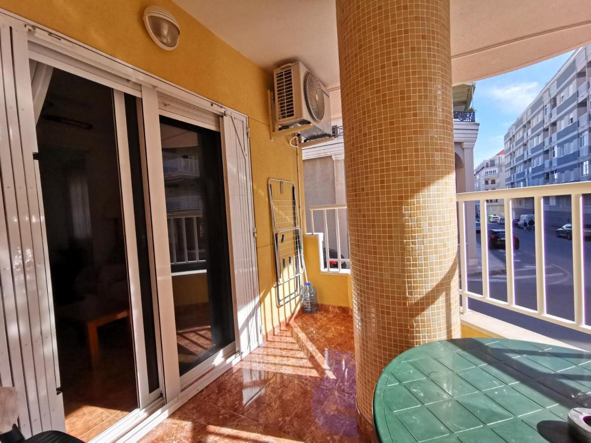 Rent An Apartment In Torrevieja Eksteriør bilde