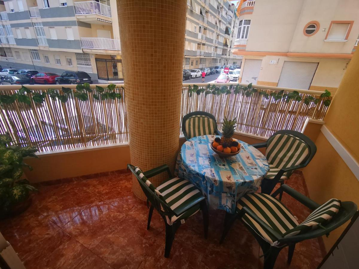 Rent An Apartment In Torrevieja Eksteriør bilde